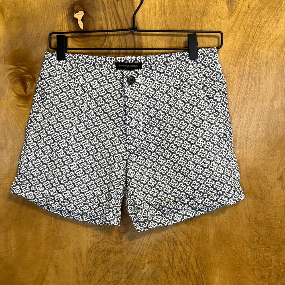 Banana Republic size 2 shorts